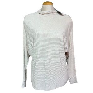 Reitman's Large New with tags Cream Mock neck